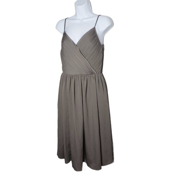 NWT Banana Republic 2 Taupe V-neck Sleeveless Gathered Texture Dress (1301) - Picture 2 of 8